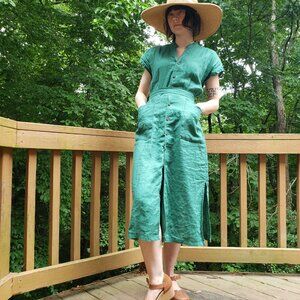 Mondo Bellissimo green linen midi dress with pockets and sleeves size S-M